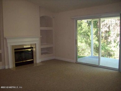 8074 Kilkelly Ln S, Jacksonville, FL 32244 - photo 4