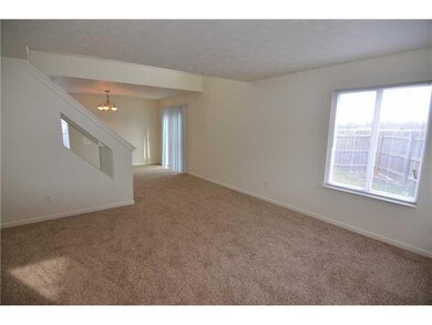 2717 Grand Fir Dr, Greenwood, IN 46143 - photo 4