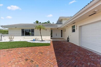 1961 NE 188th St, Miami, FL 33179 - photo 2