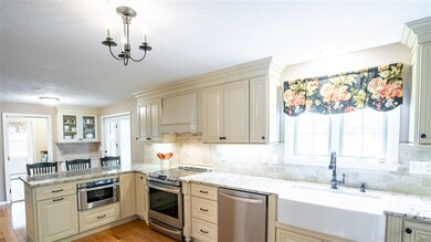 57 White Plains Ave, Londonderry, NH 03053 - photo 7