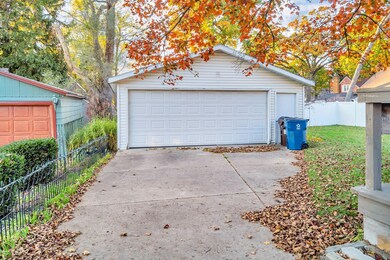 3-web-or-mls-2667 Central Ave SW 3