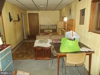 24 4th St, Douglassville, PA 19518 - photo 7