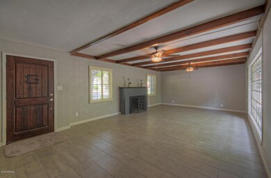 2807 N 21st St Phoenix AZ-large-003-5-Li
