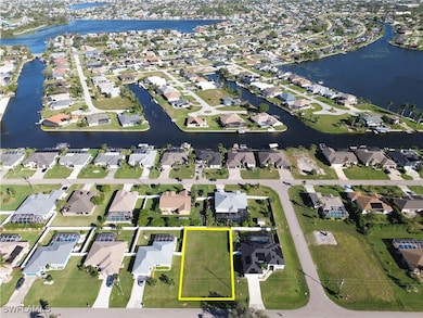 925 SW 6th Ct, Cape Coral, FL 33991 - photo 5