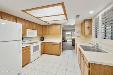 557 S Palo Verde Way unit 147, Mesa, AZ 85208 - photo 5