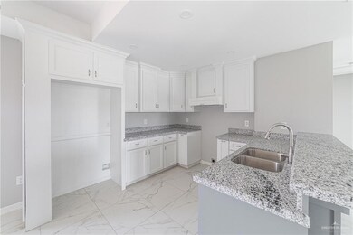 820 Dove St, Alamo, TX 78516 - photo 6