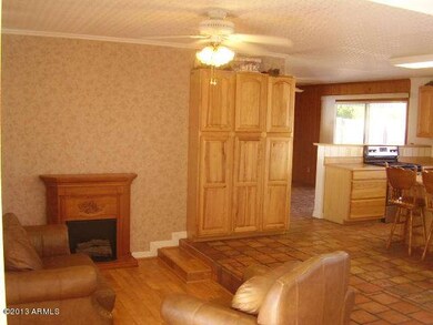 SITTING ROOM & GREAT ROOM AREA
