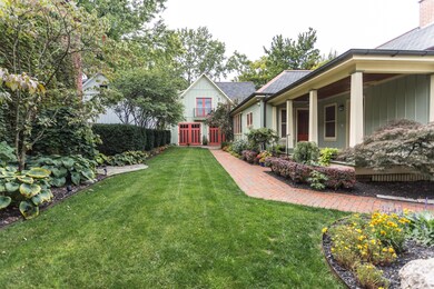 House/Carriage House