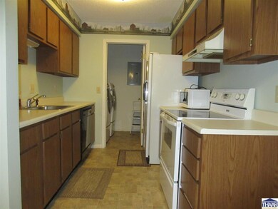 635 Frontier Ct unit 104 Frontier Court, Terre Haute, IN 47803 - photo 5