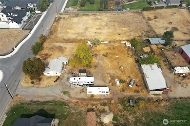 2335 Columbia Ave NW, East Wenatchee, WA 98802 - photo 3