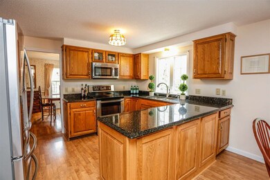 50 Old Sawmill Rd, Bedford, NH 03110 - photo 4