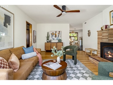 8606 N Dwight Ave, Portland, OR 97203 - photo 5