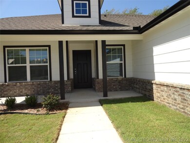 3804 S 33rd St, Broken Arrow, OK 74014 - photo 2