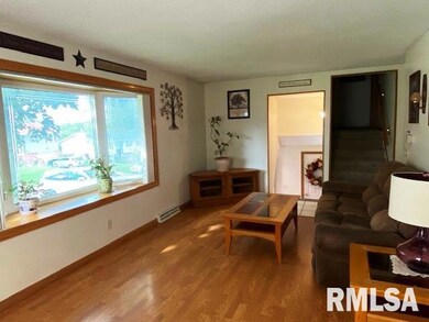 2504 W 45th St, Davenport, IA 52806 - photo 7