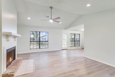 17-web-or-mls-133 Longfellow-11