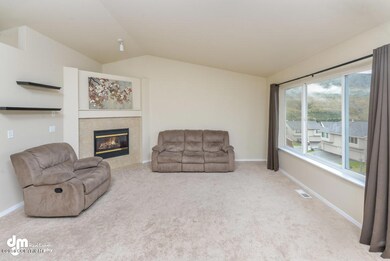 Living Room_9818-SMALL