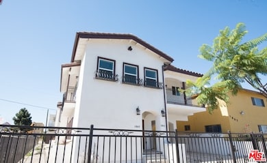 1861 S Longwood Ave, Los Angeles, CA 90019 - photo 3