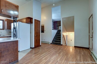 Dining/Kitchen