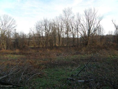 4196 Main Rd W, Emmaus, PA 18049 - photo 7