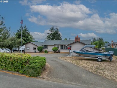1311 Willow St, Myrtle Point, OR 97458 - photo 5
