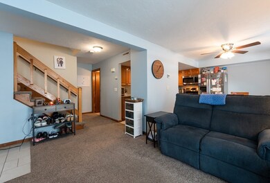 36 Meadow Pond Dr unit K, Leominster, MA 01453 - photo 3