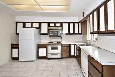 32 Aspin Ave, North Dartmouth, MA 02747 - photo 6