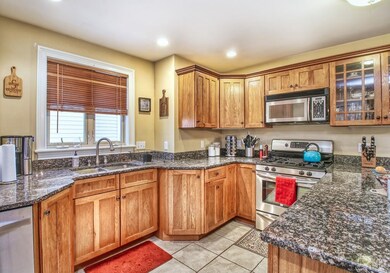 7 Iona St unit 7A, Roslindale, MA 02131 - photo 5