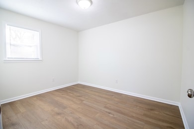 235 Midway Ave, Madisonville, KY 42431 - photo 4