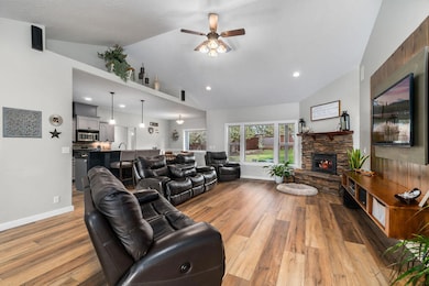 2348 SW 43rd St, Redmond, OR 97756 - photo 7