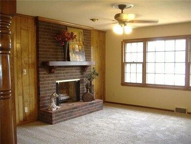 904 NW 10th St, Blue Springs, MO 64015 - photo 5