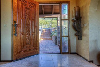 004_Front Entry