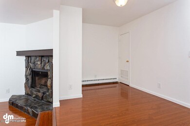 Living Area 4193-SMALL