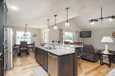 1309 S Appomattox Ave, Republic, MO 65738 - photo 7