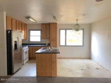 111-124265 Dining Area Additional Angle