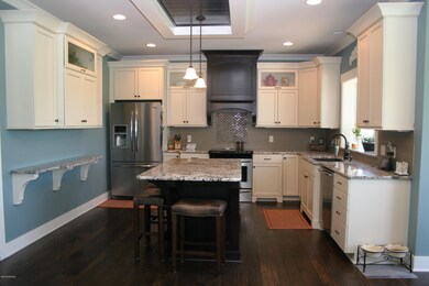 Lrg Kitchen