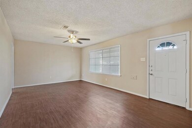 712 Sandell Dr, Fort Worth, TX 76108 - photo 2