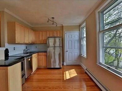 73 Evergreen St, Providence, RI 02906 - photo 2