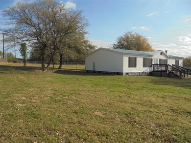 101 Salt Flat Ct, Springtown, TX 76082 - photo 5