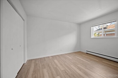 627 S Blanchard St unit B2, Wheaton, IL 60187 - photo 5