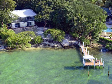Bayfront Hide-away