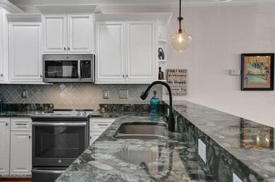 202NFortFisherBlvd-13