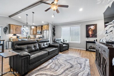 Living Room 2 (2)