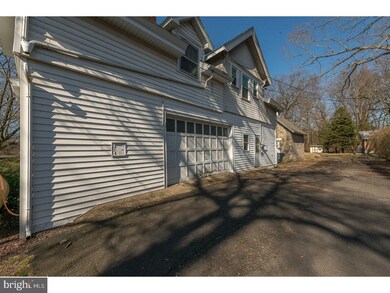 311 Elmwood Ln, Riegelsville, PA 18077 - photo 3