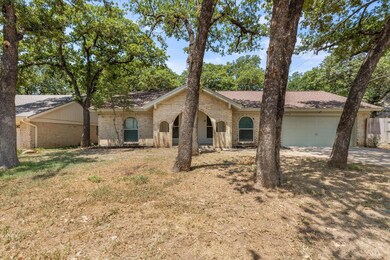 421 Twin Creek Dr, Hurst, TX 76053 - photo 4