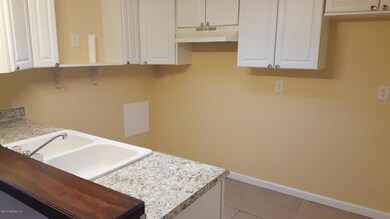 7656 Melissa Ct N, Jacksonville, FL 32210 - photo 5
