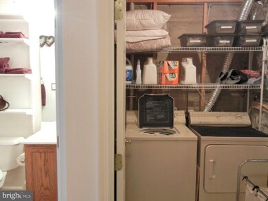 1806 Tiger Lily Cir unit 78, Woodbridge, VA 22192 - photo 6