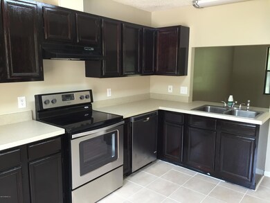 7777 Hunters Lake Cir N, Jacksonville, FL 32210 - photo 3