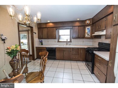 1826 Liberty Ave, Reading, PA 19607 - photo 4