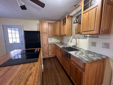 23 Ashuelot St unit A, Winchester, NH 03470 - photo 2