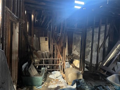 3851 Illinois Ave, Saint Louis, MO 63118 - photo 4